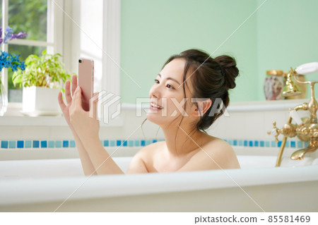 洗澡時間 洗澡時間 85581469