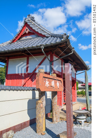 Eimei-ji Temple Sanmon Hanyu City 85581492
