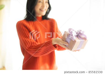針織的中間女人 85581530