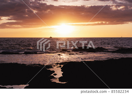 Hawaii Island Sunset 85582234