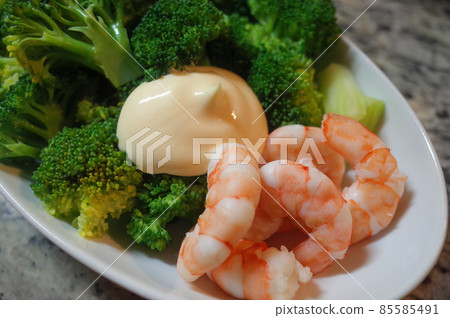 蝦和西蘭花沙拉 蝦和西蘭花沙拉 85585491