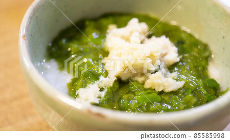 Grated mekabu and ginger / dioscorea opposita 85585998