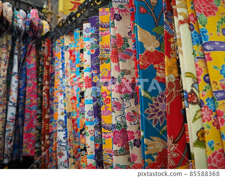 琉球花紋布、夏色、紅花 85588368