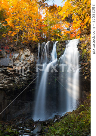 [Hokkaido] Sapporo Ashiribetsu Falls in autumn colors October 85588398