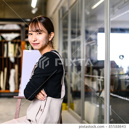 女生 女孩 女性 85588643
