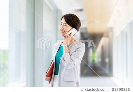 Career woman to call Career woman to call 85590826