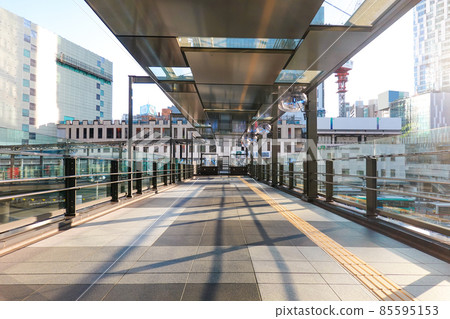 "Shibuya Fuclas Connection Deck" illuminated by the morning sun (Shibuya-ku, Tokyo) "Shibuya Fuclas Connection Deck" illuminated by the morning sun (Shibuya-ku, Tokyo) 85595153