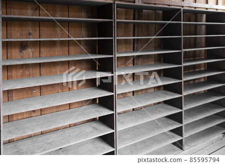 Wooden shoebox 85595794