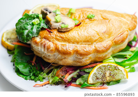 Steak and ale pasty, British steak with ale, potato and leek, wrapped in puff pastry 85596893