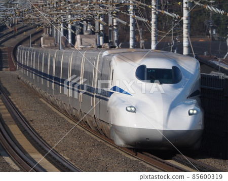 Shinkansen N700S J3 formation near Seta, Otsu City 85600319