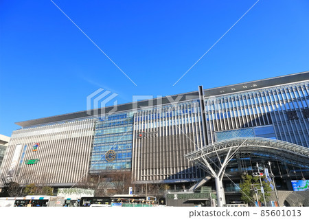 【福岡縣】晴空下的JR博多站 【福岡縣】晴空下的JR博多站 85601013