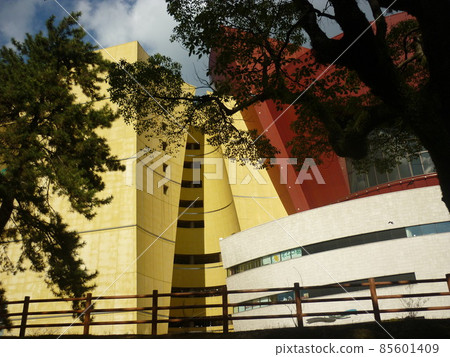 從八坂神社看到的河濱步道 85601409