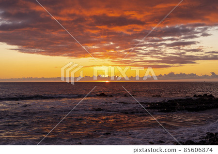 Sunset on the Big Island 85606874