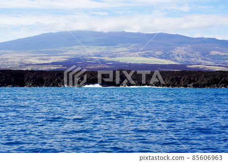 從船上看到的夏威夷島 85606963