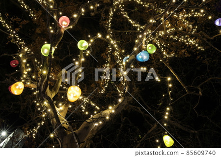 Illumination of street trees Illumination of street trees 85609740
