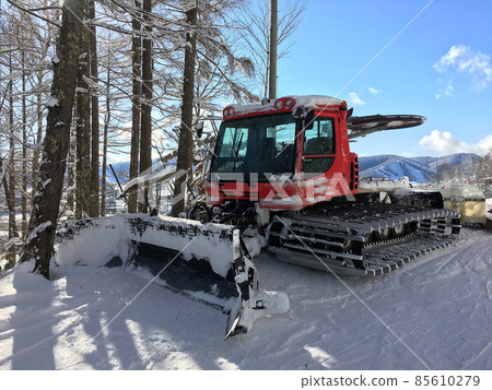 雪地車皮斯滕坡毛毛蟲滑雪場 雪地車皮斯滕坡毛毛蟲滑雪場 85610279