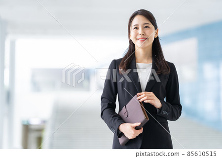 Business businessman office woman 85610515