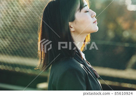 High school girl portrait 85610924