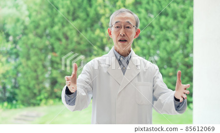 專訪白大褂老人講解VTR講座 專訪白大褂老人講解VTR講座 85612069