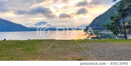 湖邊和風景 85613940