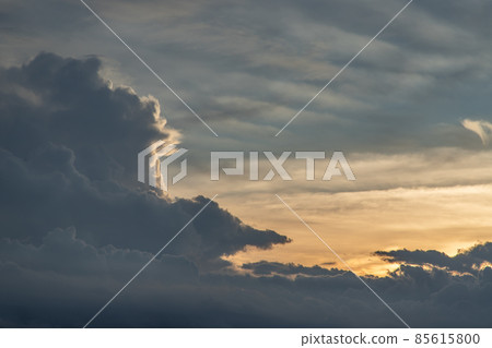 The cloudy beautiful sky with the light shining from the sun. The cloudy beautiful sky with the light shining from the sun. 85615800