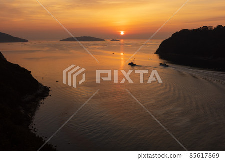 Beautiful seascape of Kashira Island in Bizen City, Okayama Prefecture Beautiful seascape of Kashira Island in Bizen City, Okayama Prefecture 85617869