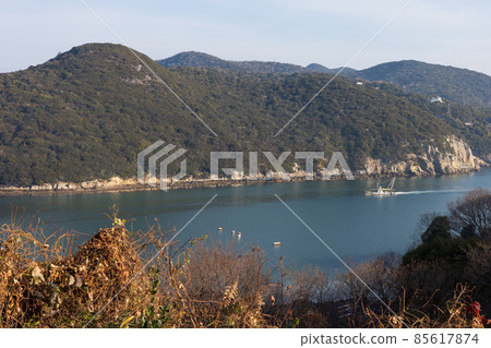Beautiful seascape of Kashira Island in Bizen City, Okayama Prefecture 85617874