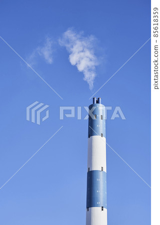 Smoke from the chimney 85618359