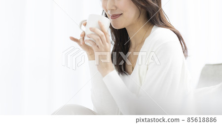 女性生活方式放鬆下午茶時間 85618886