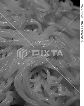Monochrome somen noodles Japanese food (registered in January 2022) 85623762
