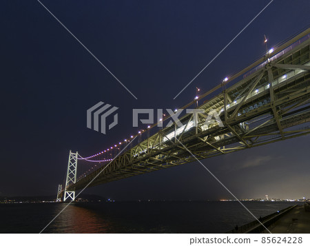 Hyogo Prefecture [Akashi Kaikyo Bridge] Night view Akashi Kaikyo Bridge, Kobe, Japan 85624228