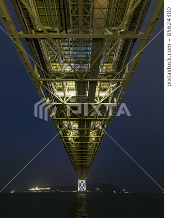 Hyogo Prefecture [Akashi Kaikyo Bridge] Night view Akashi Kaikyo Bridge, Kobe, Japan 85624380