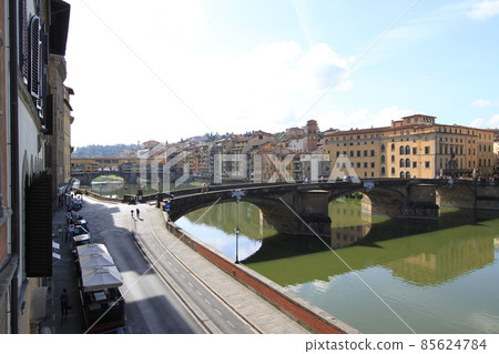 Florence Ponte Vecchio Bridge 85624784