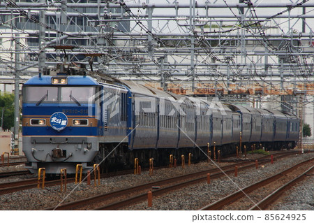 Sleeper limited express Hokutosei (blue: EF510 tow) Sleeper limited express Hokutosei (blue: EF510 tow) 85624925