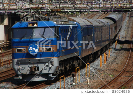 臥舖特快北斗星(藍色:EF510拖車) 臥舖特快北斗星(藍色:EF510拖車) 85624926