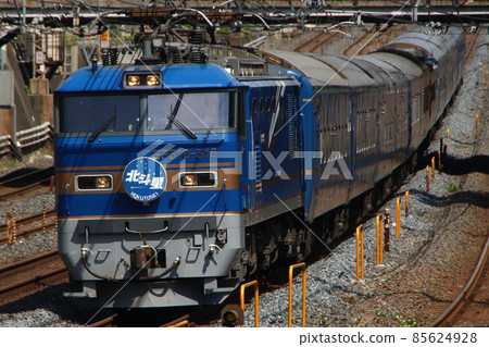 臥舖特快北斗星(藍色:EF510拖車) 臥舖特快北斗星(藍色:EF510拖車) 85624928