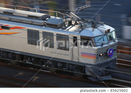 Sleeper limited express Cassiopeia (silver: EF510 tow) 85625602