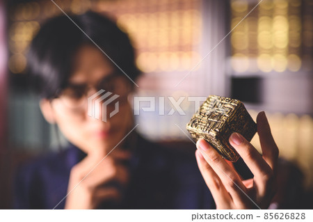 一個學者 85626828