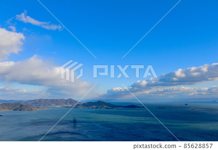 The clear blue sky of the Seto Inland Sea The clear blue sky of the Seto Inland Sea 85628857