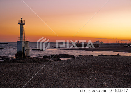 Sunset at Oarai Coast Isohama Light Pillar 85633267