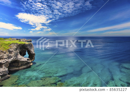 Okinawa's beautiful coral reef sea 85635227