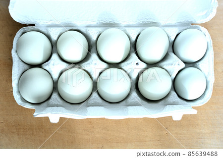 Blue egg Araucana in a paper pack Blue egg Araucana in a paper pack 85639488