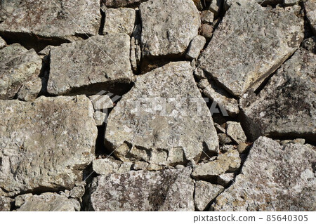 Traces of broken stones used for the stone walls of the castle "Arrow holes (remains of wedges)" Traces of broken stones used for the stone walls of the castle "Arrow holes (remains of wedges)" 85640305