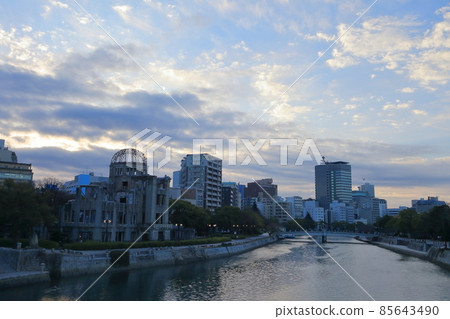 Motoyasu River and Atomic Bomb Dome (Hiroshima City) Motoyasu River and Atomic Bomb Dome (Hiroshima City) 85643490