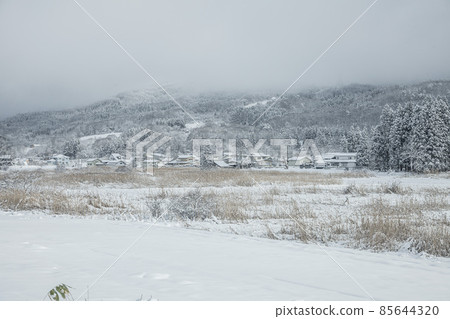 山村冬景 山村冬景 85644320