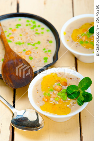 Hearty Middle Eastern Chickpea and Barley Soup Hearty Middle Eastern Chickpea and Barley Soup 85645260
