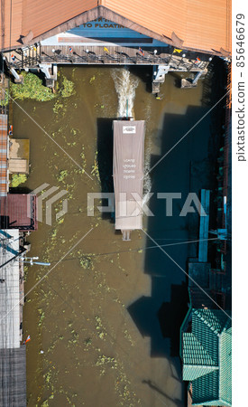 Damnoen Floating Market during covid in Ratchaburi province, Thailand 85646679