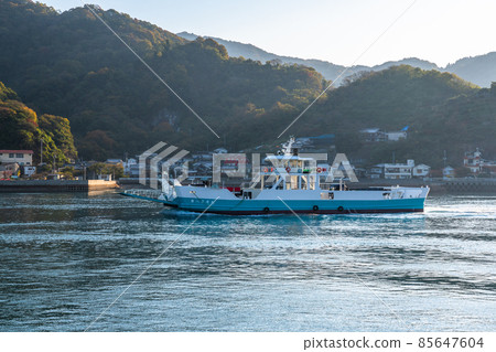 《Hiroshima Prefecture》 Shimo-kamagari Island / Morning scenery 《Hiroshima Prefecture》 Shimo-kamagari Island / Morning scenery 85647604