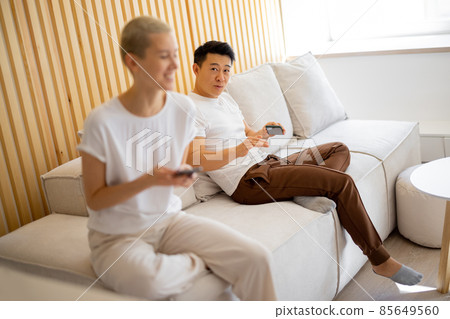 Couple have conflict while sit on sofa at home 85649560