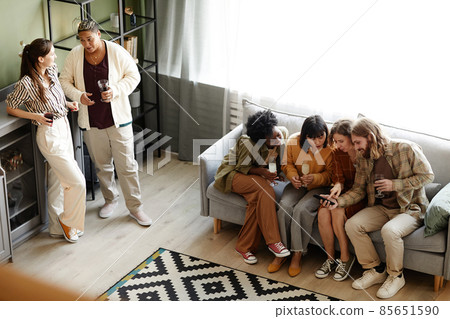 Friends meeting with each other at home 85651590